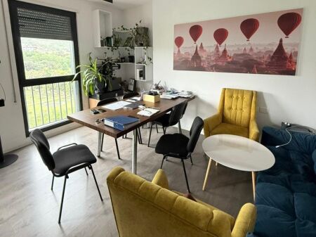 🏢 Ufficio con 4 Ambienti in Affitto vicino al Parco Olimpico