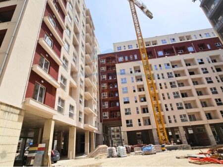 Shitet Apartament 1+1+Verande, Kompleksi Aura, Dritan Hoxha