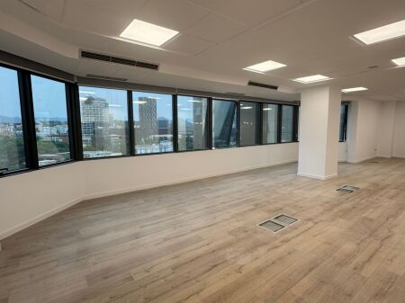 OFFICE FOR RENT IN THE CENTER