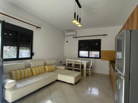 🏡 APARTMENT FOR RENT 2+1 + BALCONY MUZEUMI DURRES