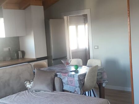 Jepet Apartament me qera