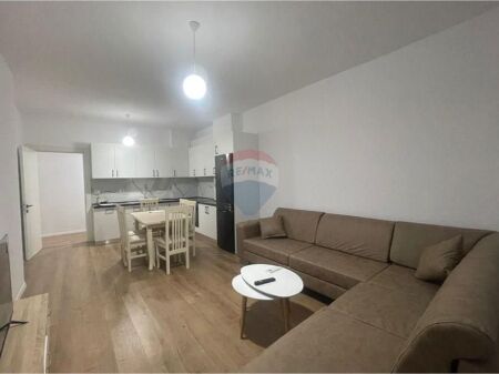 Appartamento - In Affitto - Viale Blu, Kamëz