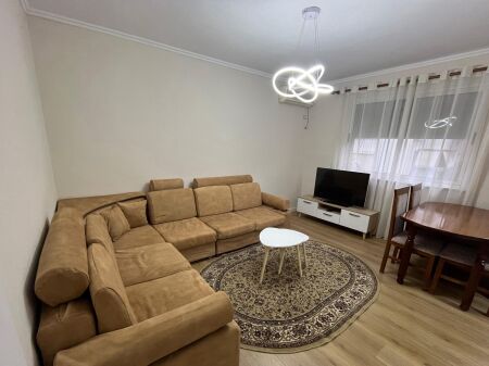 Affitto | Apartament 2 + 1 | Rruga Myslym Shyri | 750 €/mese