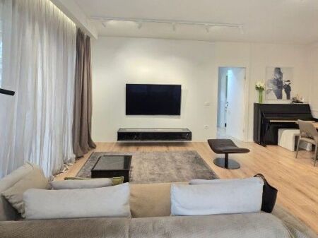 ✨ MOS E HUMBISNI! Apartament 3+1+2 me dy ballkone, tek Kompleksi Delijorgji ✨