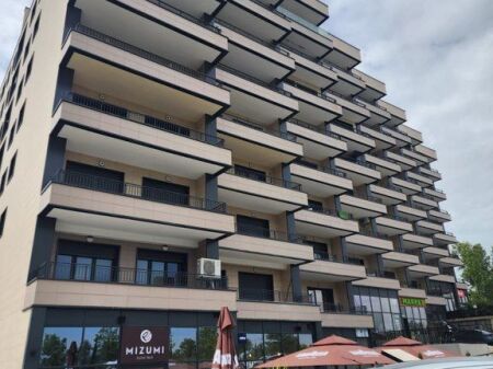 Apartament 2+1+2 për shitje tek Radisoni Liqeni i Thatë, Tiranë