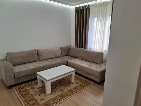 For rent 1+1 Train Station at the Dispensary 550 thousand lek