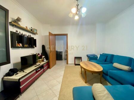 Apartment 2+1 for sale in Astir