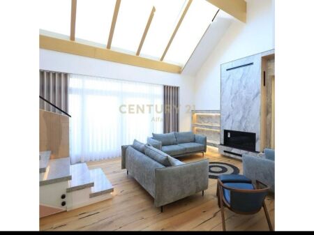 Luxurious villa for rent in Petrelë!