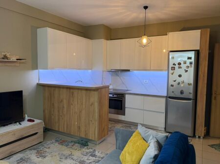 2+1 apartment for sale in Kamez/90,000 euro