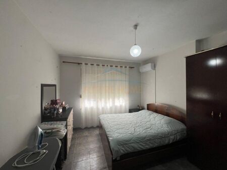 Shitet Apartament 2+1 Liqeni i thate