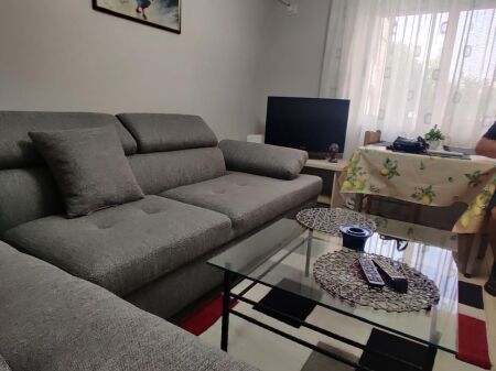 🏠 Jepet apartament me qira 2+1  📍 Adresa: Rruga e Durrësit💰 Çmimi: 600 Euro/muaj