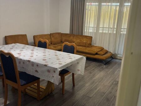 Jepet me qira apartament 2+1