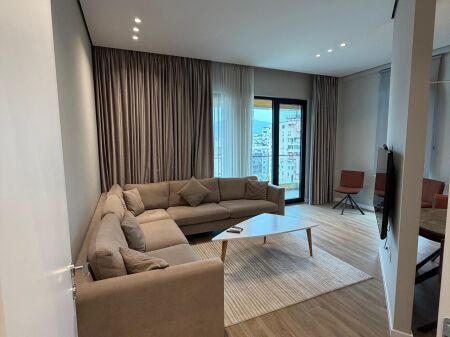 Apartament 2+1+2 me qira ,21 Square