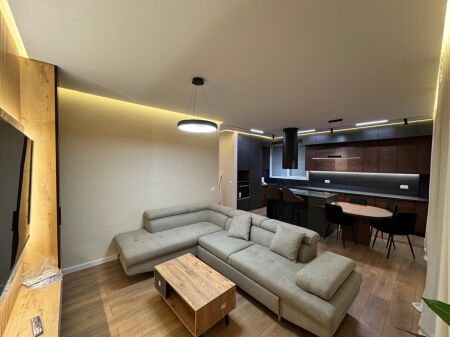 🏡 Appartamento 2+1+2 + Posto Auto in affitto 📍 Giardino Zoologico, Tirana