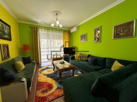 Qera, Apartament 1+1, Rruga Frosina Plaku, Tiranë - 50.000 lekë | 65 m²