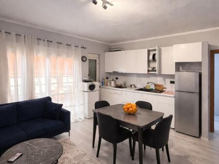 IN AFFITTO – Appartamento 1+1 in via Dibrës