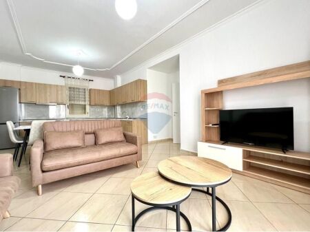 🏡 Appartamento 2+1 in Affitto – Vicino alla Chiesa Ortodossa, Vlorë📍