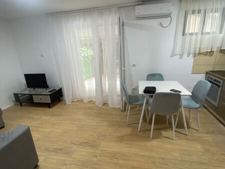 Jepet me Qera 1+1+Verande 21 Dhjetori