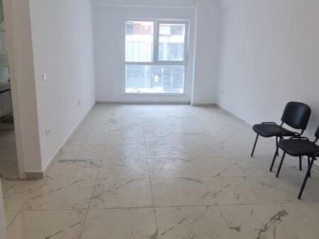 Affitto | Ambjent Biznesi | Rruga Dritan Hoxha | 500 €/mese