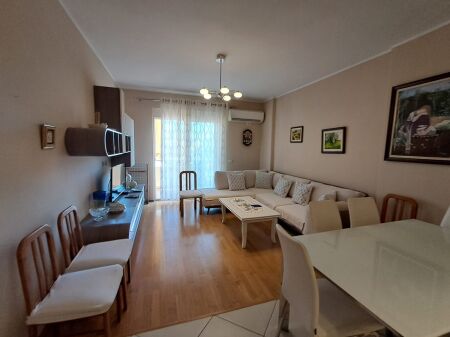 Jepet me qira apartament 2+1 në Durrës