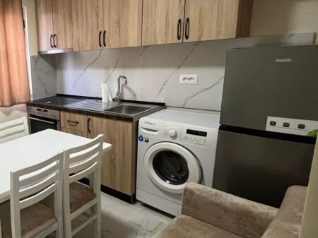 Apartament me qera 1+1 Shkolla e Bashkuar