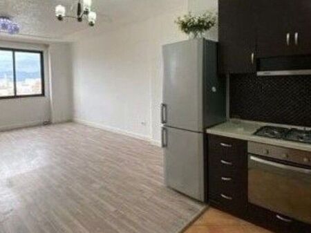AFFITTO, APPARTAMENTO 3+1+2, EX ESPOSIZIONE, TIRANA(530581009-1)