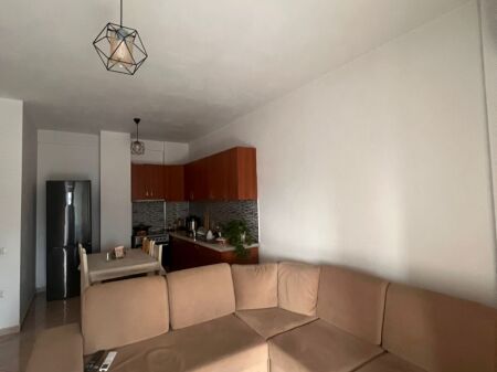 Appartamento 1+1 in affitto a Vilat Gjermane!