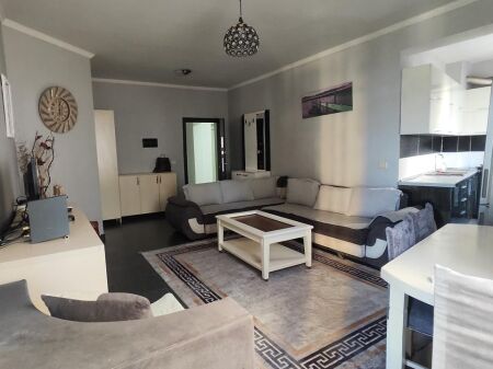 🏡 APPARTAMENTO IN AFFITTO – COMPLESSO FRATARI, VICINO A TRIDA LOUNGE