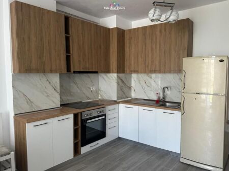 Appartamento In Affitto 1+1 Vicino 5 Maj (ID B2101699) Tirana