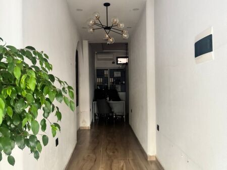 VENDESI IN VENDITA 29 M2 21 DICEMBRE 19.000.000 LEKE FH-73041