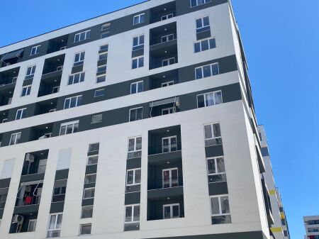 Univers City , 2+1+verande per shitje