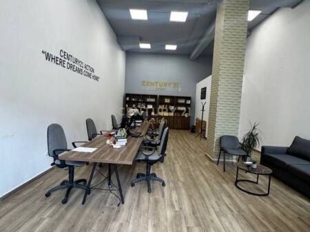 BUSINESS UNIT FOR RENT FOR OFFICE, FLOOR 0 NEAR THE CONSTRUCTION ENGINEERING!