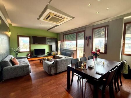 Appartamento 4+1+studio, nel centro di Tirana!