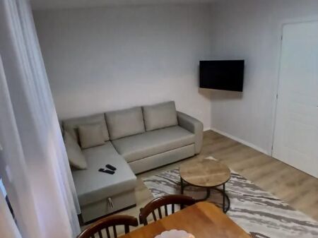 Apartament me qera 1+1 📍Allias, prane shkolles Bajram Curri