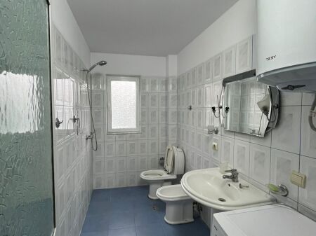 🏡 CASA IN AFFITTO – ALI DEMI, TIRANA