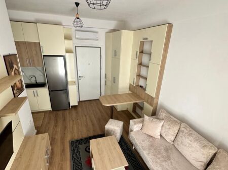 🏡 SHTËPI ME QERA – TEK REZIDENCA KADIU, ALI DEMI