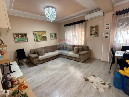 Apartament 1+1 per qira tek Myslym Shyri 550!