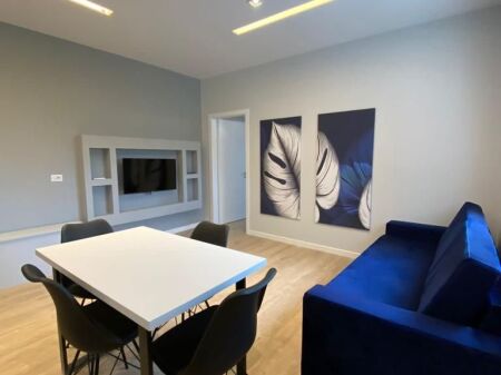 🏢Tek 21 Dhejtori,prane Inxhinierise se Ndertimit jepet me qera apartament 1+1,i mobiluar 550Euro