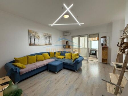 For sale, Apartment 3+1+2+ Parking Space, Dry Lake, Tirana.