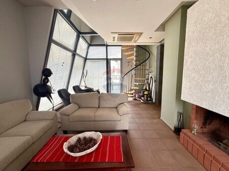 Appartamento 4+1+studio, nel centro di Tirana!