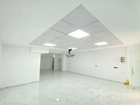 NEGOZIO IN AFFITTO 250 M2 ASTIR 600.000 LEKE  FH-73133