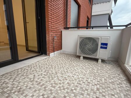 In affitto+ 🅿️Parcheggio per ufficio a Delijorgji