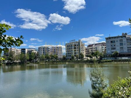 Affitto | Ambjent Biznesi | Liqeni i Thatë | 1700 €/mese