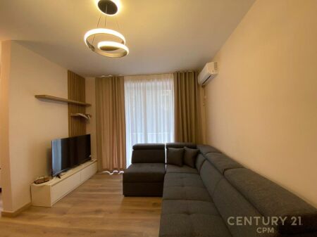 VASIL SHANTO PRANE KESH DHE KOMUNES SE PARISIT JAPIM ME QIRA APARTAMENT 1+1 550 € /Muaj Sip. Totale  64m2