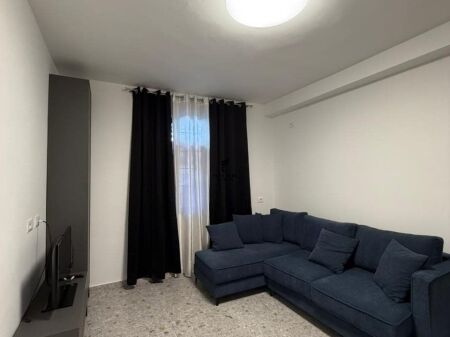 APARTMENT FOR RENT 1+1 TRAIN STATION 50,000 LEKE  FH-73082