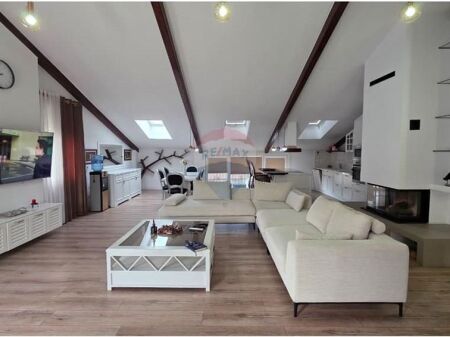 Penthouse me qira, Secret Garden