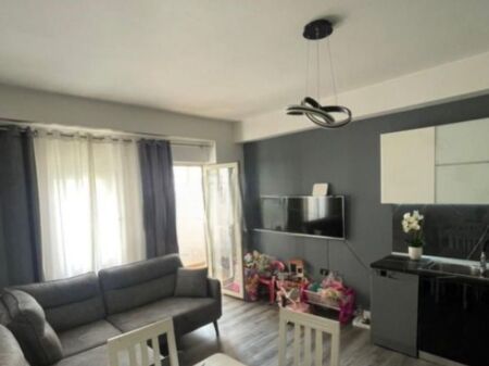 🏡 Apartment 1+1 for sale on Endri Keko Street, near the New Maternity.