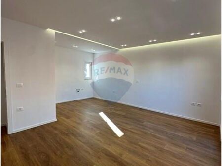 Apartament - Për Shitje - Rruga Haxhi Hysendalliu, Tiranë