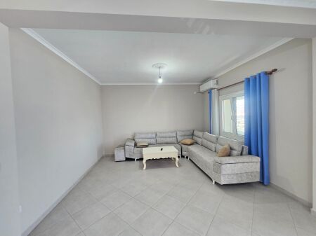 JEPET ME QERA SUPER APARTAMENT 2+1 I MOBILUAR  NE ISH KËNETË DURRËS