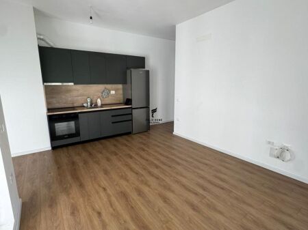 UFFICIO IN AFFITTO 65 M2 ALI DEMI 35.000 LEKE FH-73188